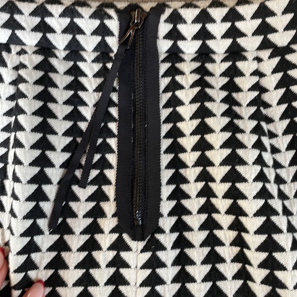 Anthropologie skirt by LEIFNOTES size 2 (good for petites) - Picture 6 of 7